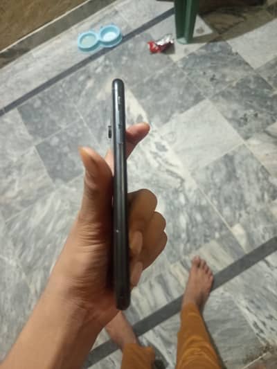 Apple iPhone XR