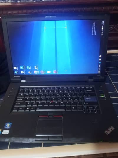 Lenovo corei 5 first generation laptop 4 GB ram and 320 memory