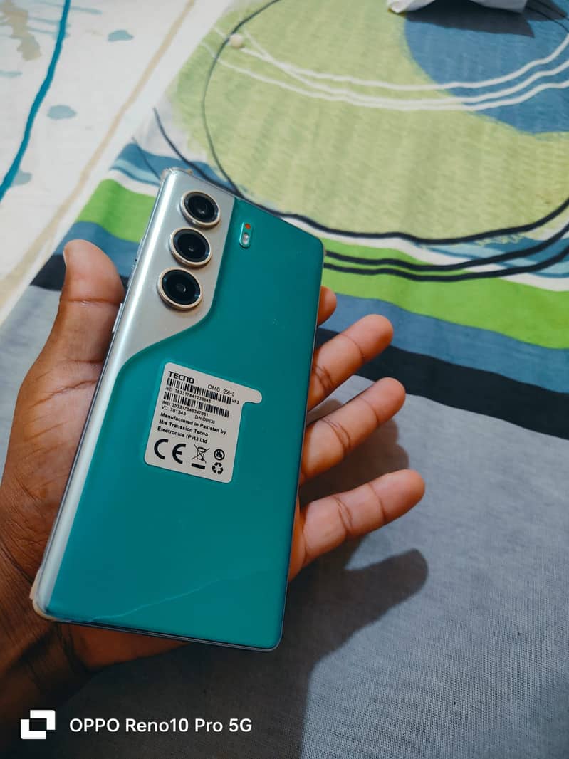 Tecno Camon 40 Pro 4