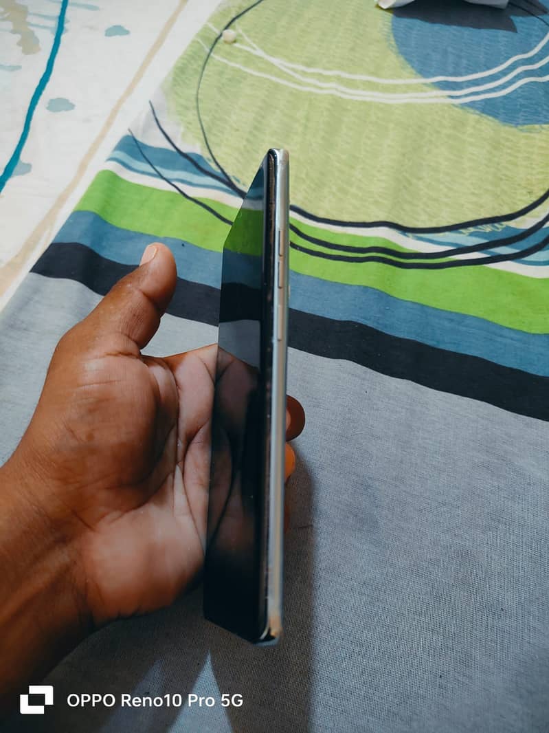 Tecno Camon 40 Pro 6