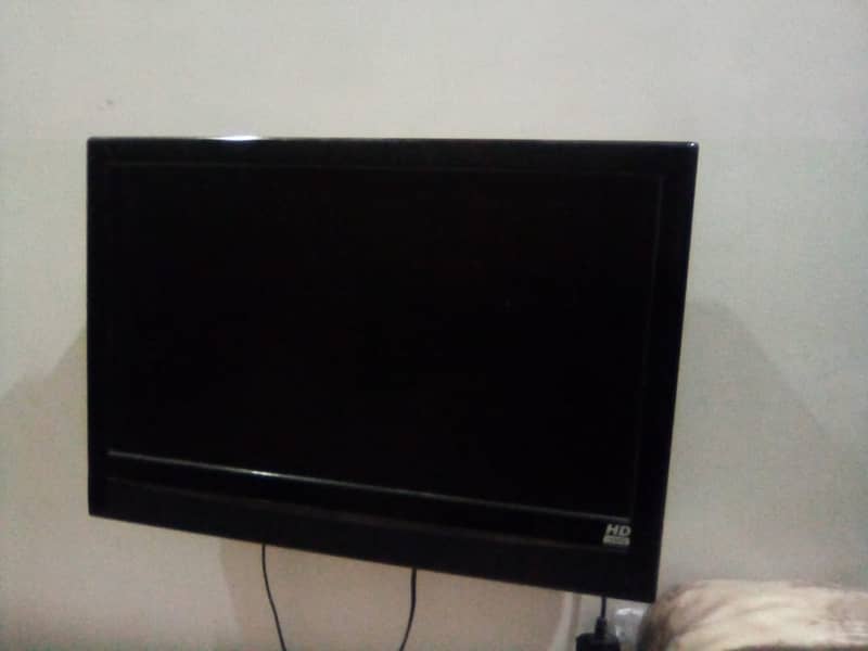 HItachi LCD 3