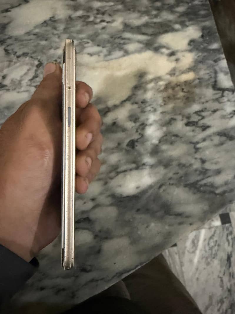 OPPO A37 5