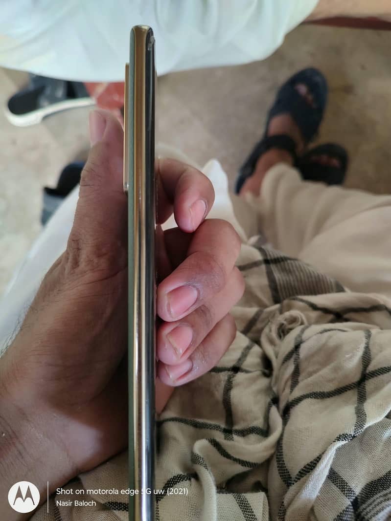 Infinix Note 40 Pro 4