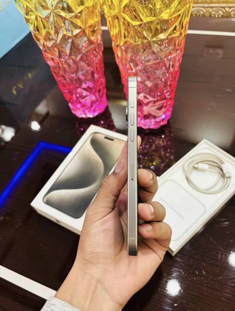 Apple iPhone 15 Pro Max 1