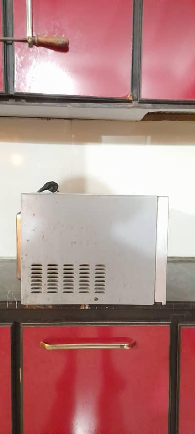 Dawlance Microwave