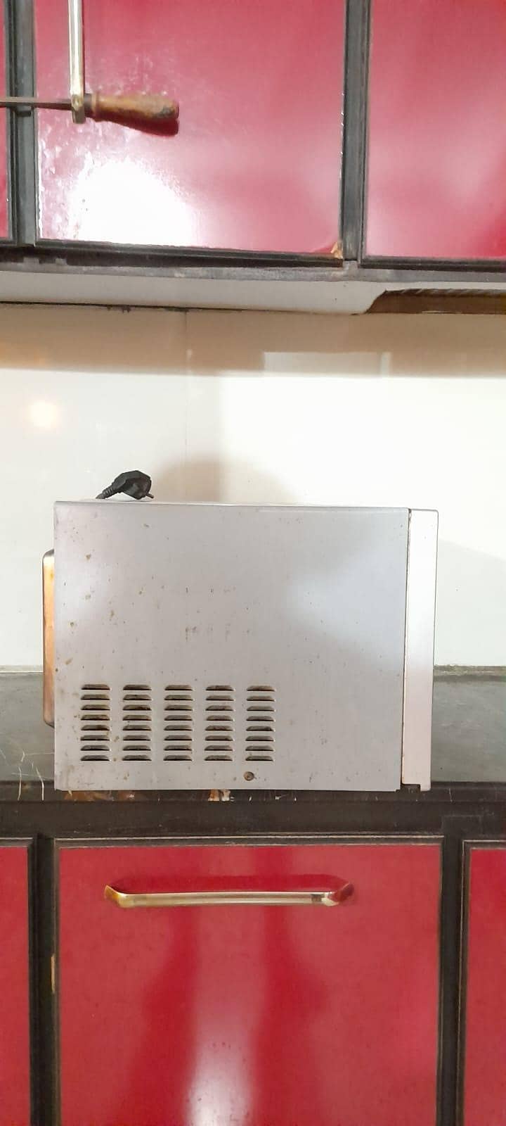 Dawlance Microwave 1