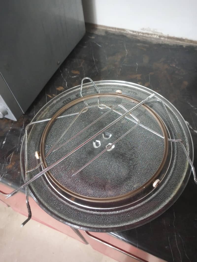 Dawlance Microwave 6