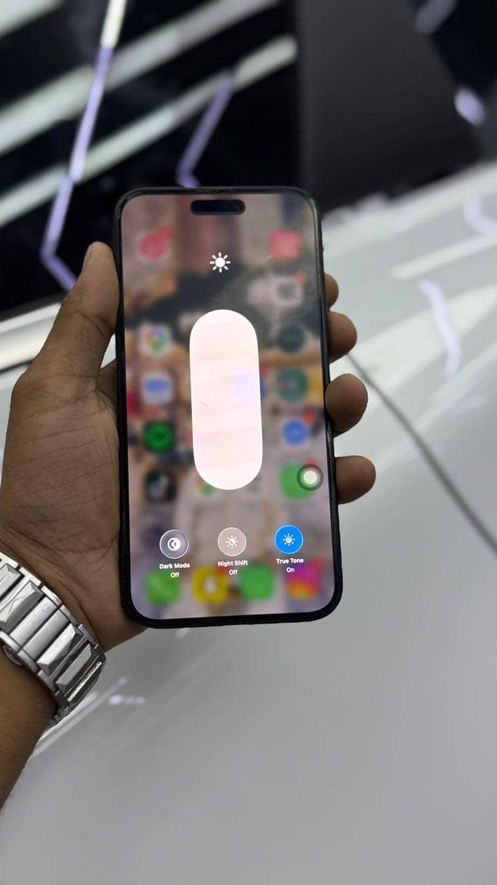 iPhone 15 plus 2