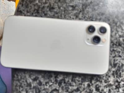 iPhone 11pta proved 84 battery health 256gb