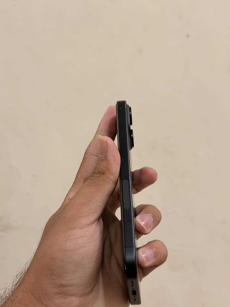 Apple iPhone 15 2