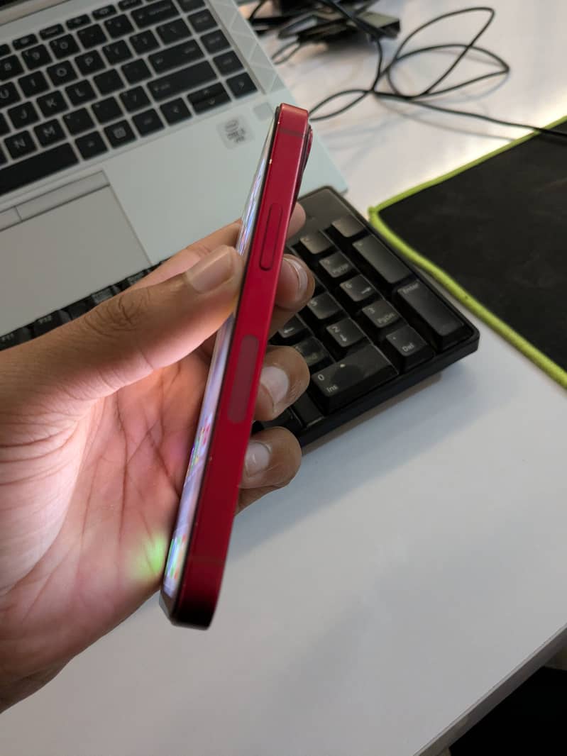Apple iPhone 13 mini 6
