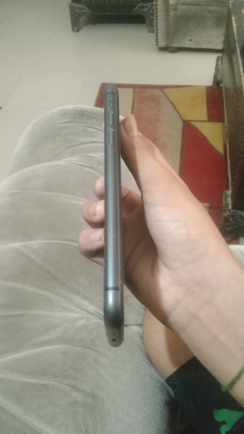 Apple iPhone 11 1