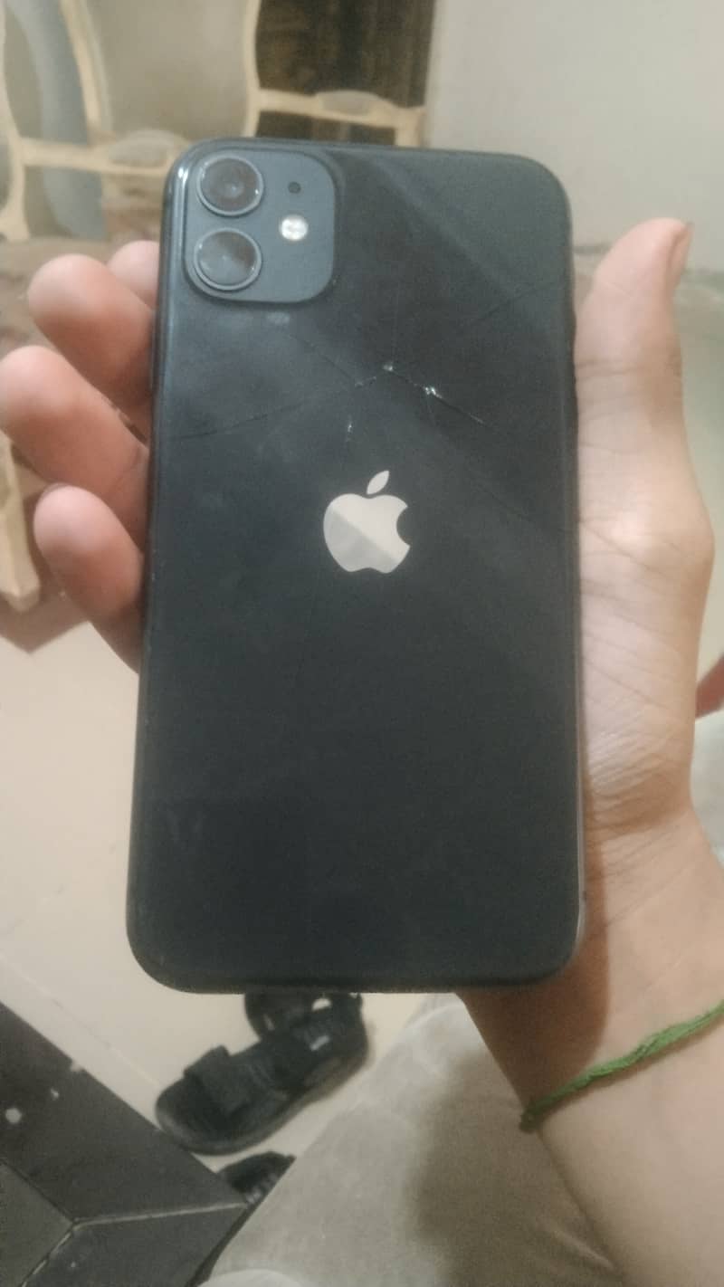 Apple iPhone 11 3