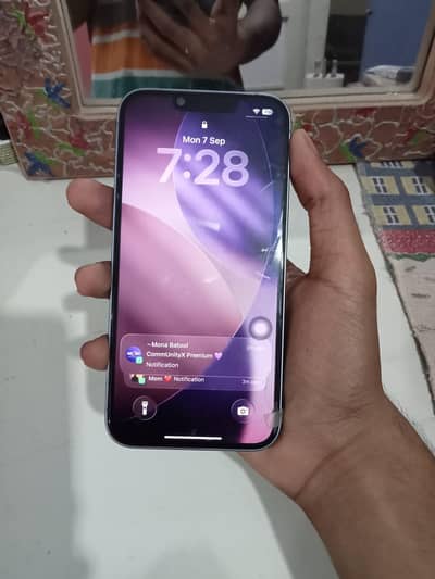 Apple iPhone 14
