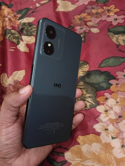 HMD Aura 2