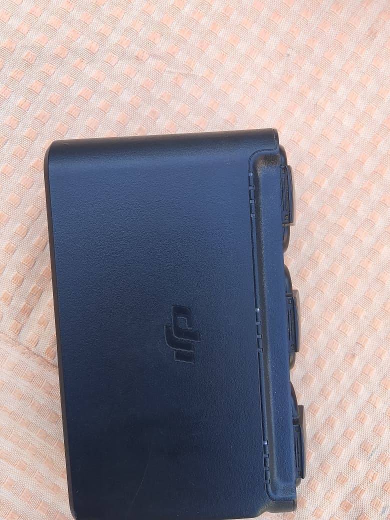 DJI mavec mini 4