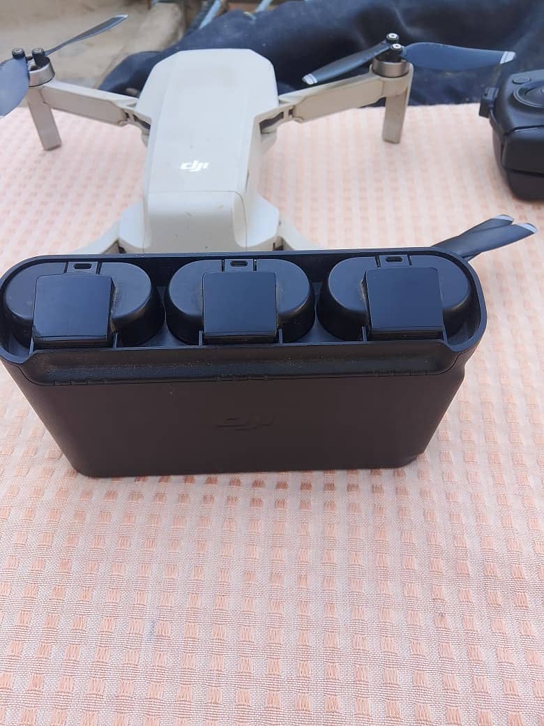 DJI mavec mini 8