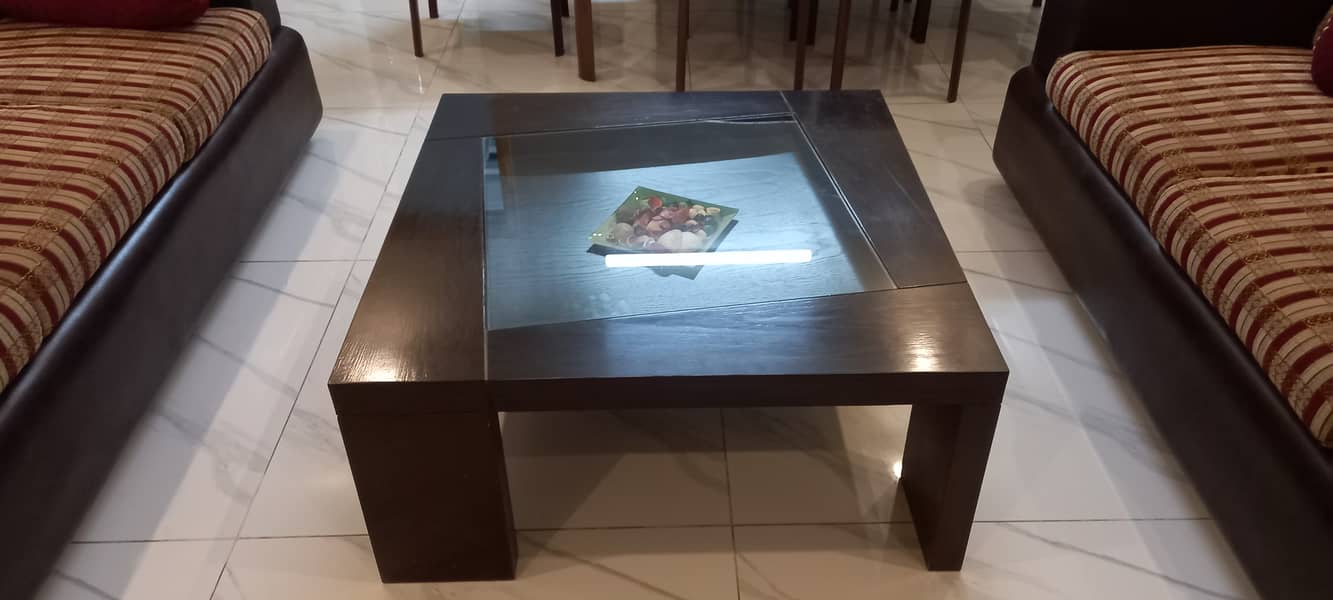 7 seater 3 table 0