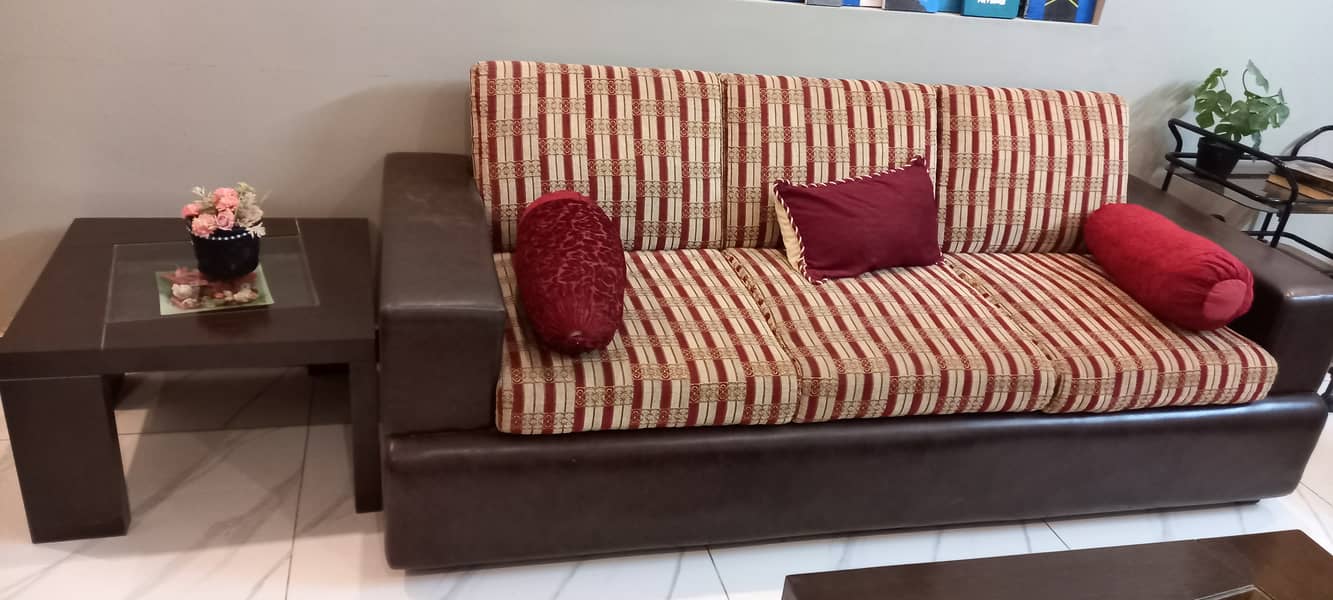 7 seater 3 table 1