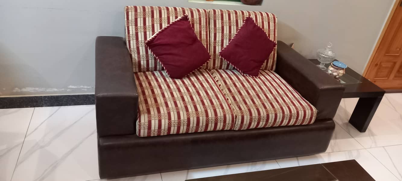 7 seater 3 table 3