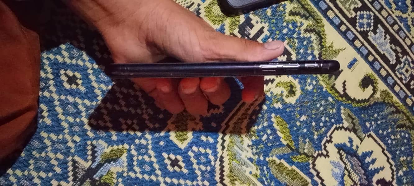 Apple iPhone XR 5