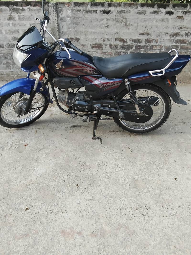 cD 100 0