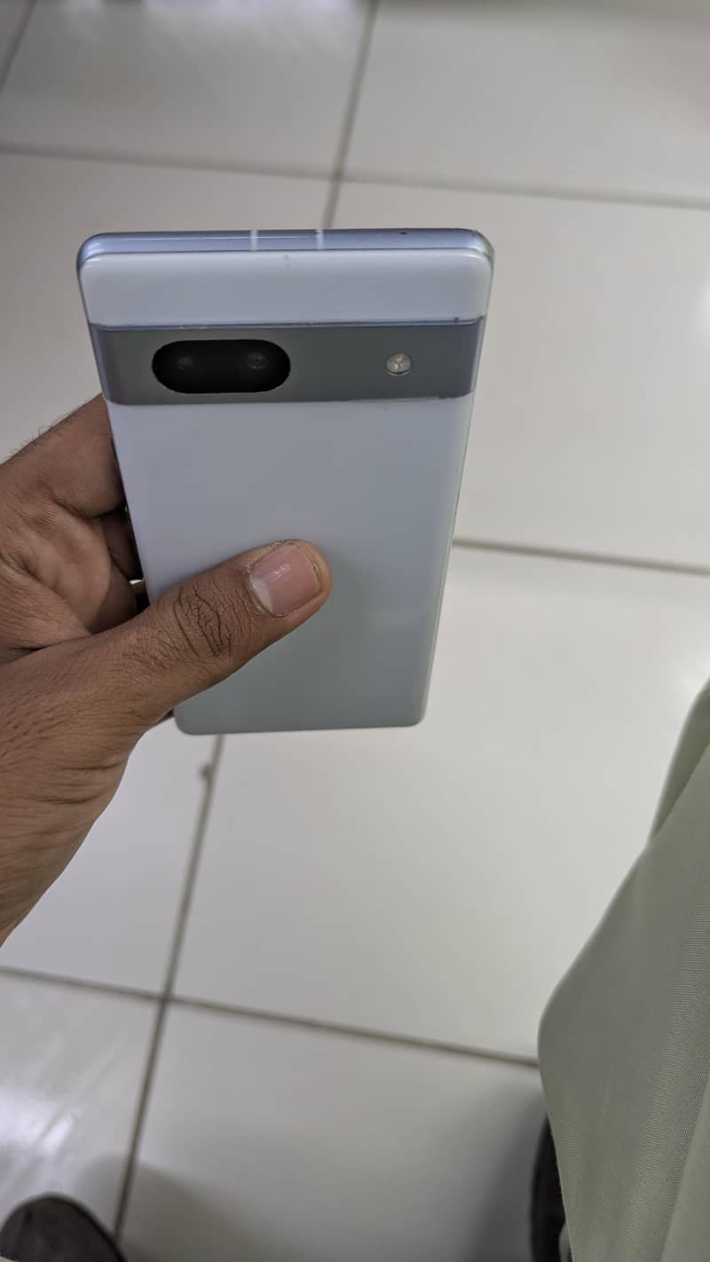 Google Pixel 7a 2