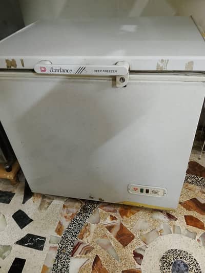 Dawlance deep freezer