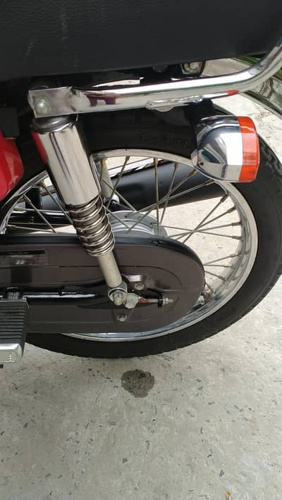 Honda CG 125 Red colour