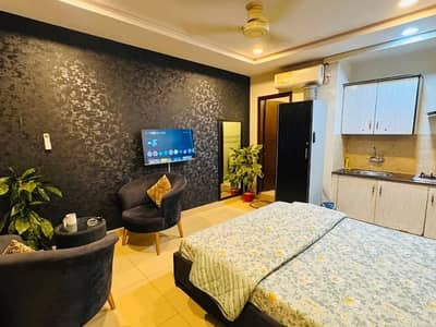 Daily, & Weekly Basis One Bedroom Studio Fully Furnished Luxury Apartment Available For Rent in Gulberg greens Islamabad