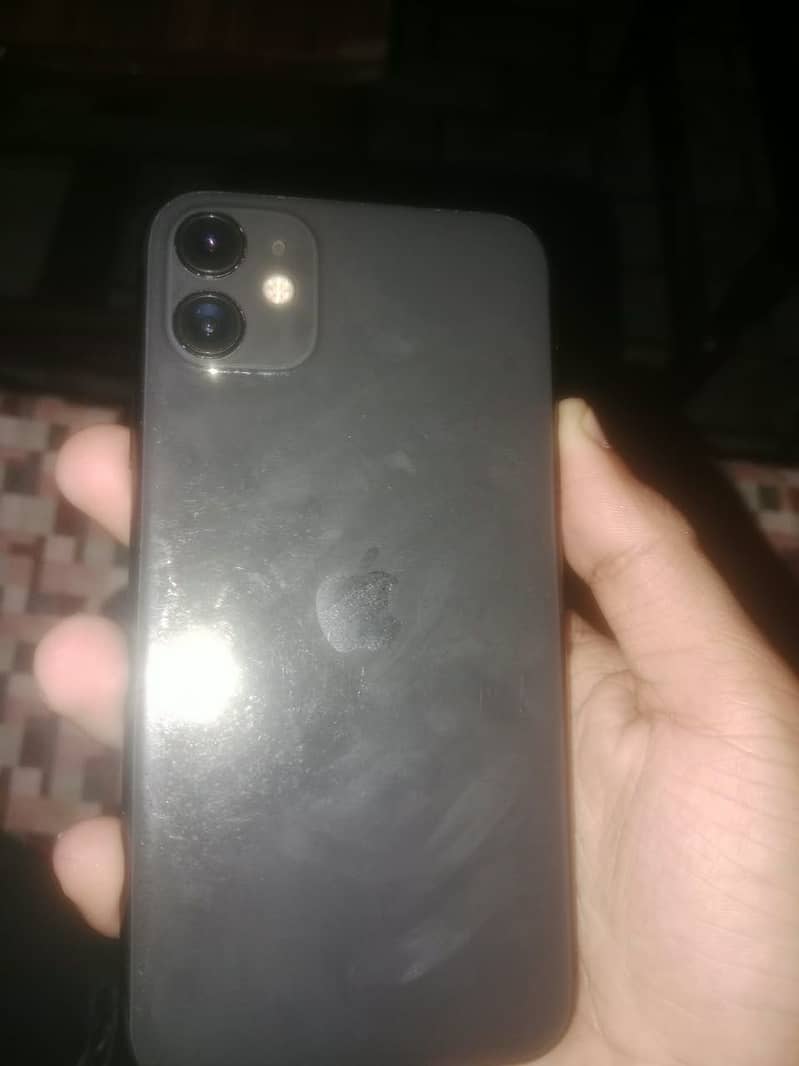 Apple iPhone 11 0