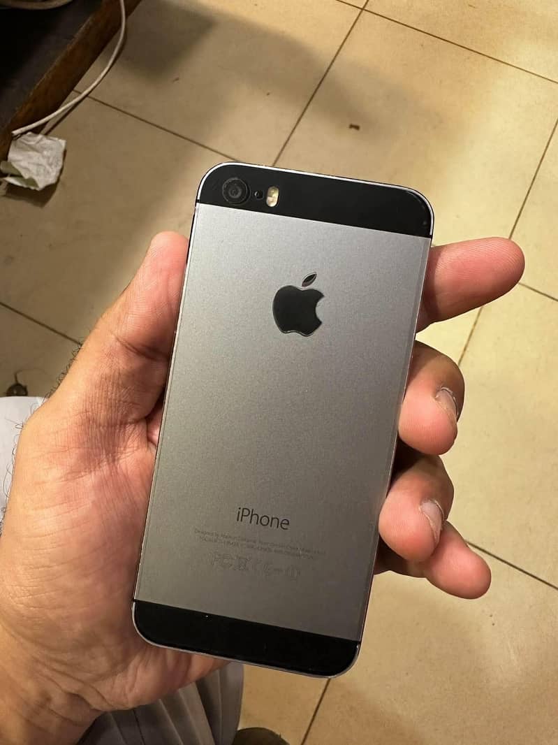 Apple iPhone 5s 1
