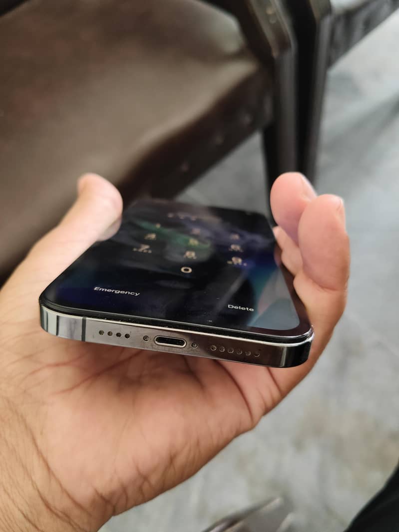 Apple iPhone 12 Pro Max 3