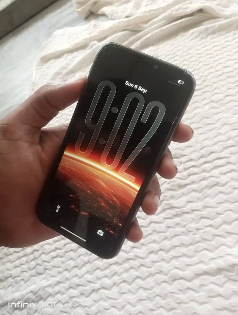 Apple iPhone 11 6