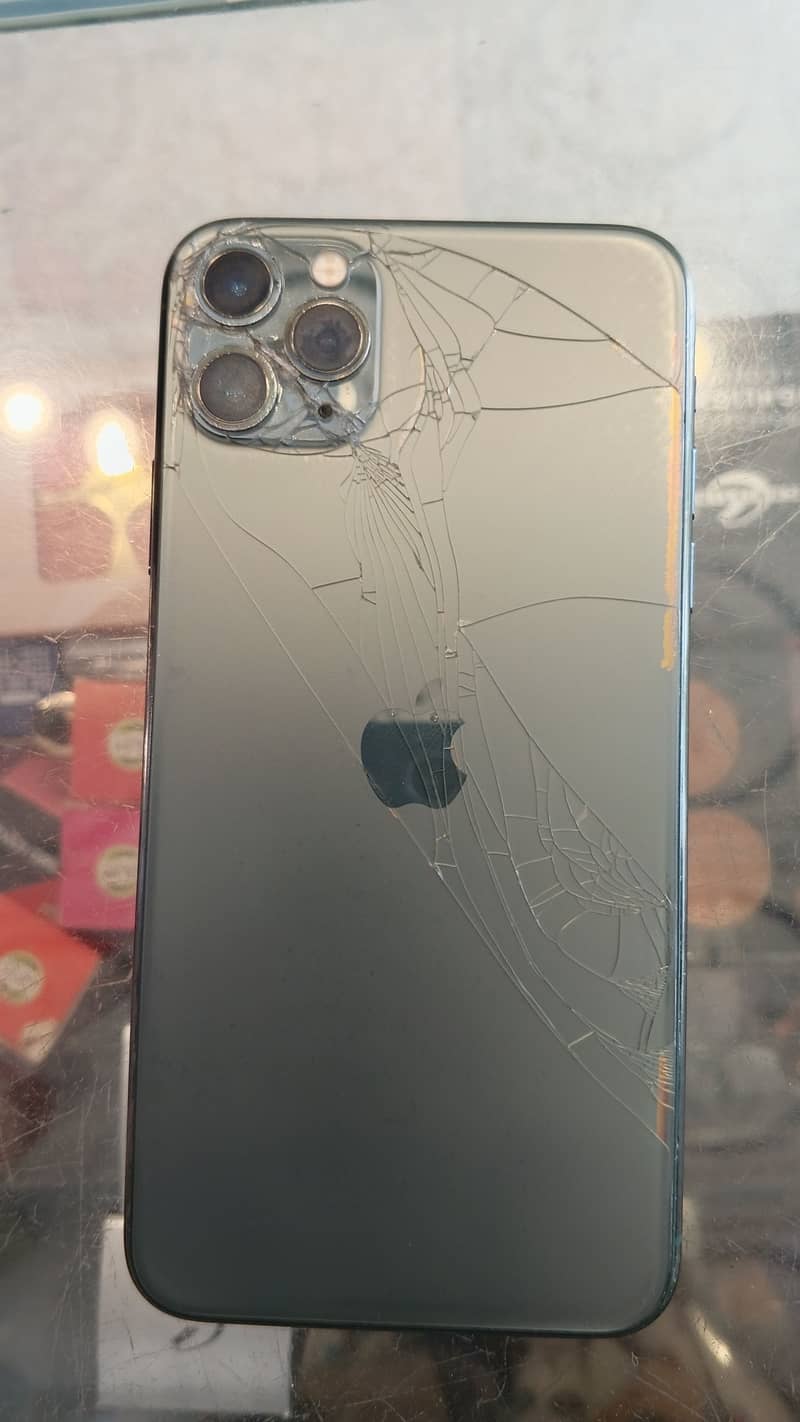 iPhone 11 Pro Max 0