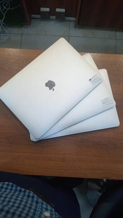Apple MacBook Air 2019 | Core i5 | 8GB RAM | 256GB SSD | 13"
