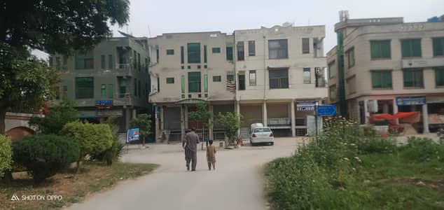 Flat available For Rent Mini Market G15/4 isl