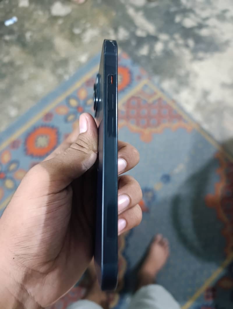 Apple iPhone 14 2