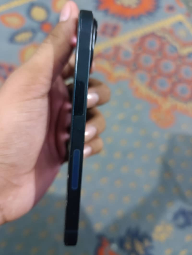 Apple iPhone 14 5