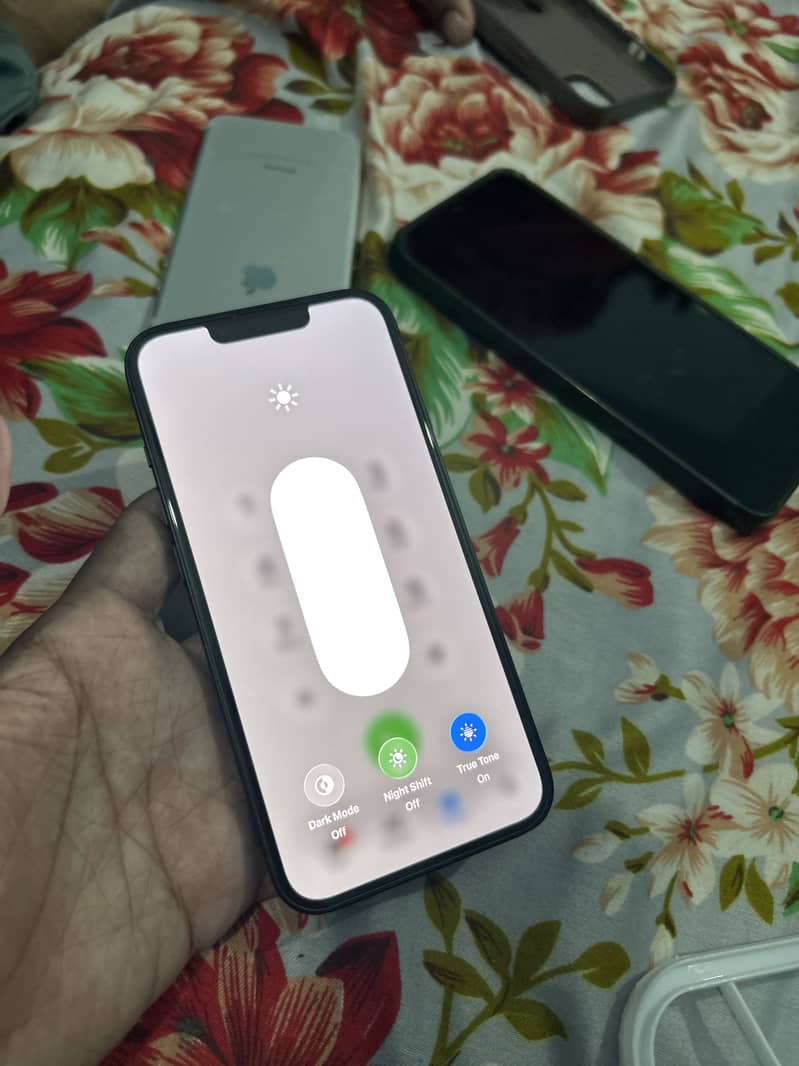 Apple iPhone 14 5