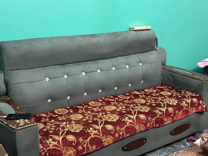 grey sofa 4
