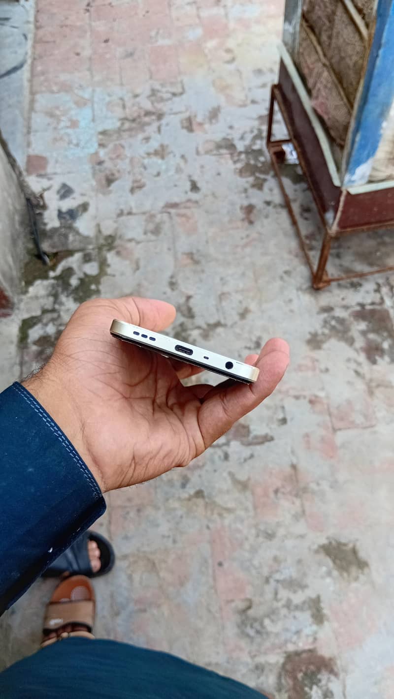 OPPO A38 1