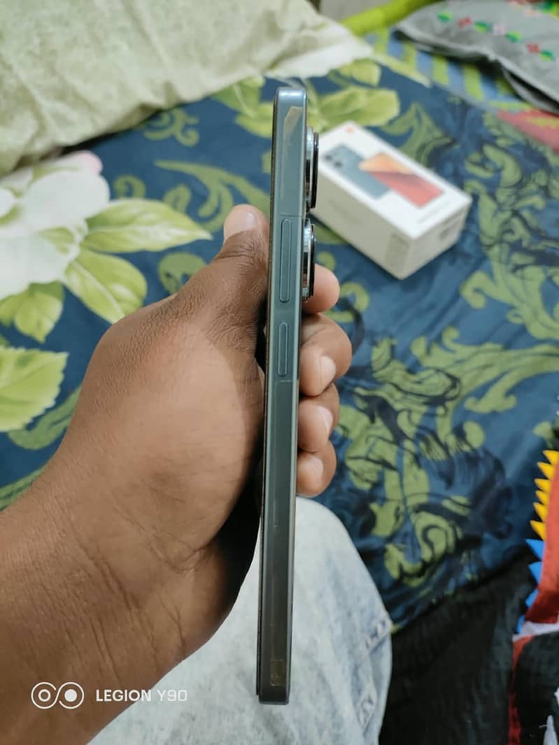 Xiaomi Redmi Note 13 Pro 3