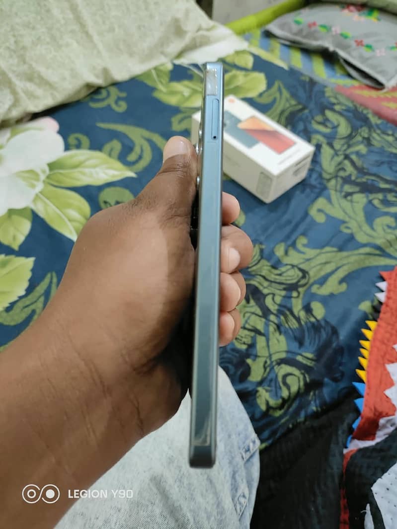 Xiaomi Redmi Note 13 Pro 4