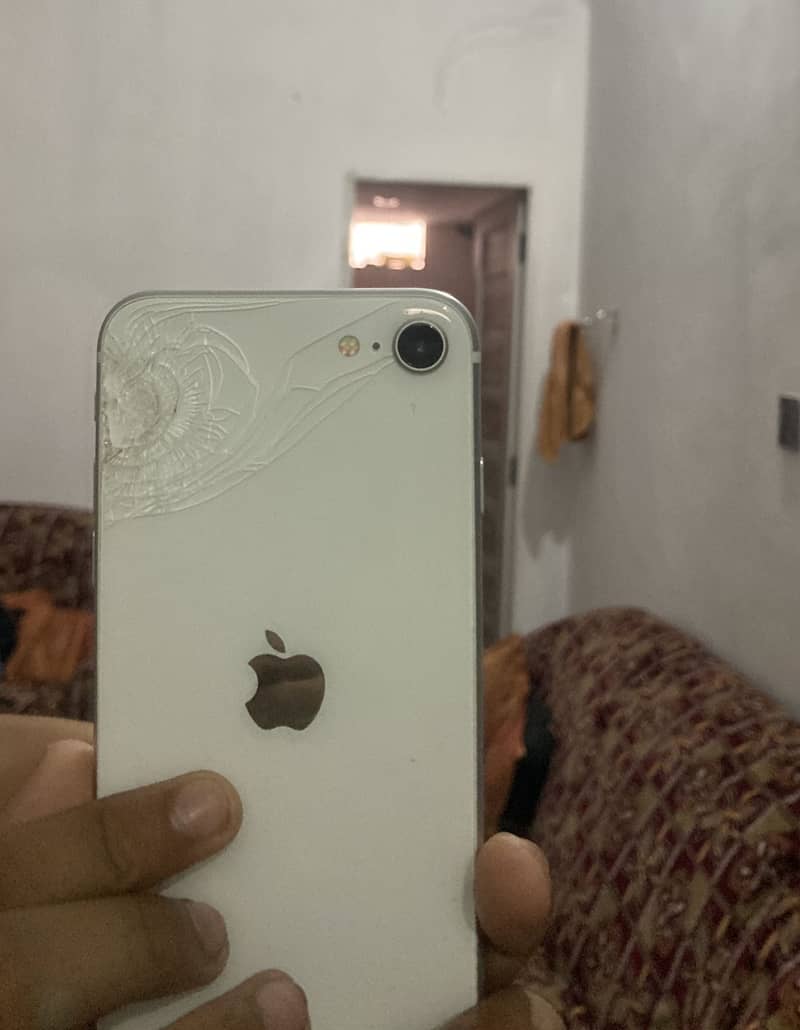 Apple iPhone SE 0