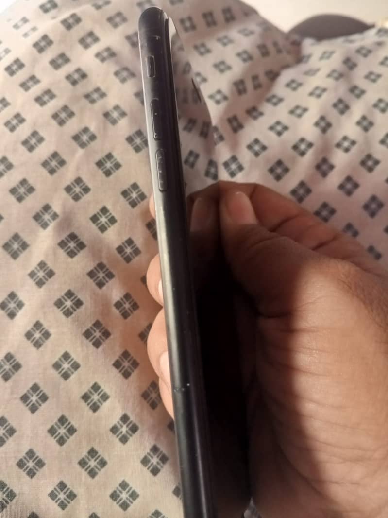 Apple iPhone 7 Plus 3