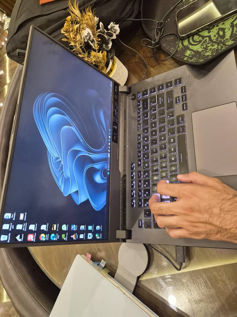 ASUS ROG 0