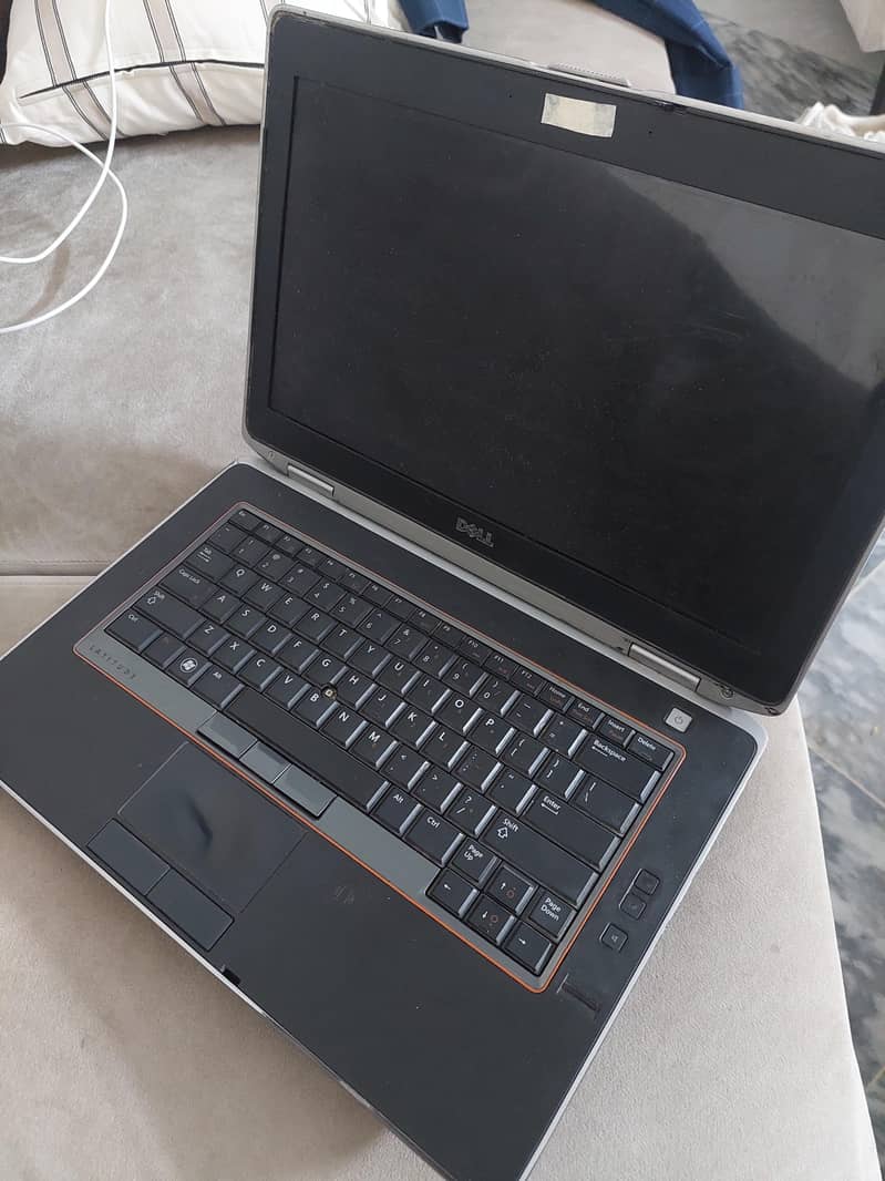 Dell latitude E6420 1