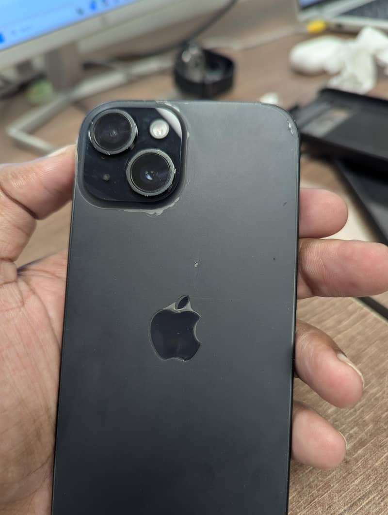 Apple iPhone 15 6