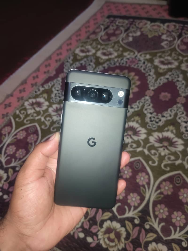 Google Pixel 8 Pro 2
